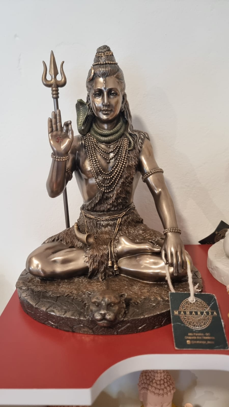 Estátua de Shiva meditando